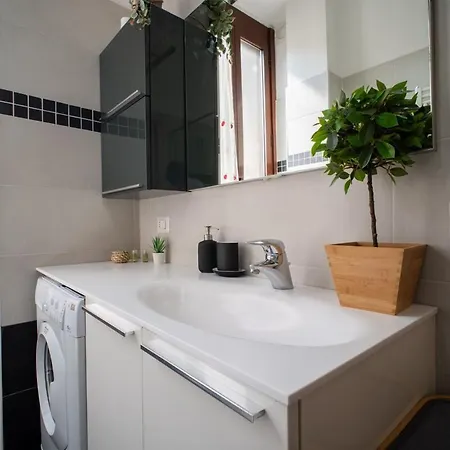Daire Navigli-centro Modern Flat Balcony Check-in H24